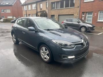 Renault megane 1.5 dci 114000 km 1e eigenaar 05/2015, Auto's, Euro 5, 4 cilinders, Start-stop-systeem, 5 deurs