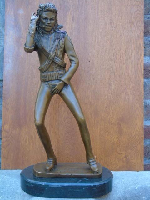 Statue en Bronze Signé , Michael Jackson en concert ..., Antiquités & Art, Antiquités | Bronze & Cuivre, Bronze, Enlèvement ou Envoi