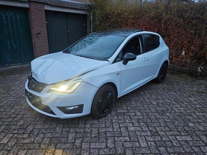 Seat ibiza fr 1.0 tsi dsg 110pk pano led automaat, Auto diversen, Ongevalwagen, Seat, Automaat, Benzine, Ophalen