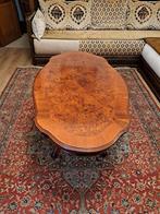 Table en noyer, Maison & Meubles, Tables | Tables de salon, Enlèvement