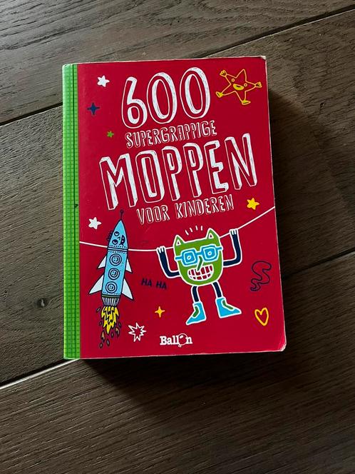 Greet Bauweleers - 600 supergrappige moppen voor kinderen, Boeken, Kinderboeken | Jeugd | onder 10 jaar, Zo goed als nieuw, Ophalen