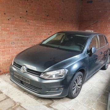 Volkswagen Golf 7//Automaat//benzine beschikbaar voor biedingen