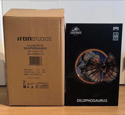 Jurassic Park Dilophosaurus iron studios (not Sideshow), Verzamelen, Film en Tv, Nieuw, Film, Beeldje, Replica of Model, Ophalen
