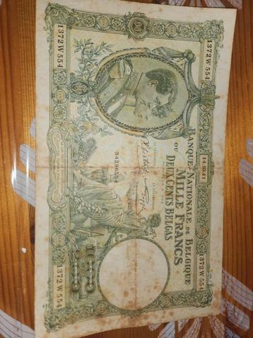 Ancien billet de 1000 francs  beschikbaar voor biedingen