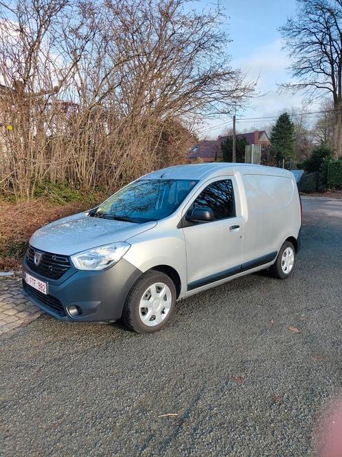 Dacia Dokker 1.5 90pk lichte vracht, Auto's, Bestelwagens en Lichte vracht, Particulier, Dacia, Diesel, Euro 6, Handgeschakeld