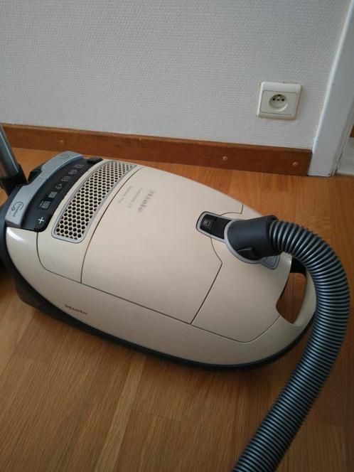 Miele Complete C3 EcoLine Plus, Elektronische apparatuur, Stofzuigers, Zo goed als nieuw, Stofzuiger, Ophalen of Verzenden