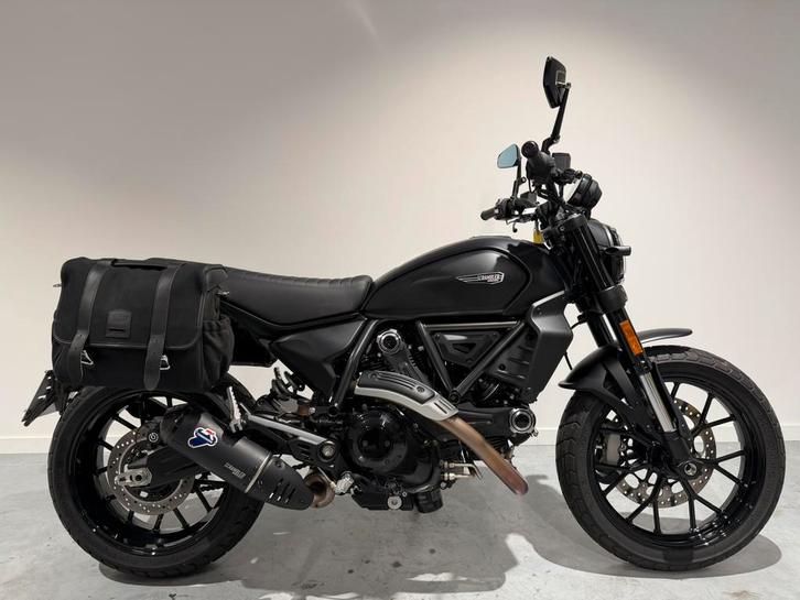Ducati Scrambler Icon Dark €9000, Motoren, Motoren | Ducati, Bedrijf, Handvatverwarming, Ophalen