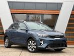 Kia Stonic '24 - AUTOMAAT/ NAVI/ CAMERA/15000KM, Auto's, Kia, Stof, Euro 6, Blauw, 5 zetels