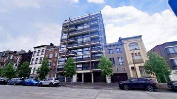 Appartement à vendre à Charleroi, 1 chambre beschikbaar voor biedingen