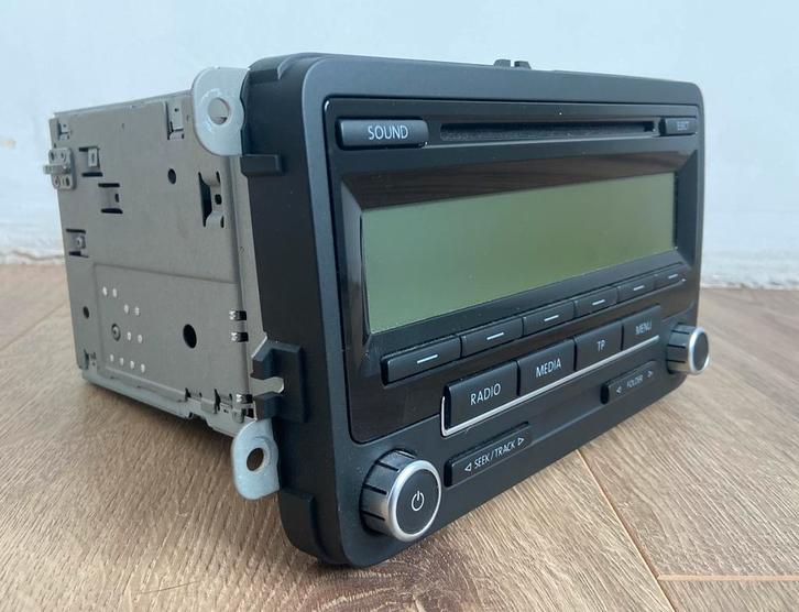 Volkswagen autoradio origineel, Auto diversen, Autoradio's, Zo goed als nieuw, Ophalen of Verzenden
