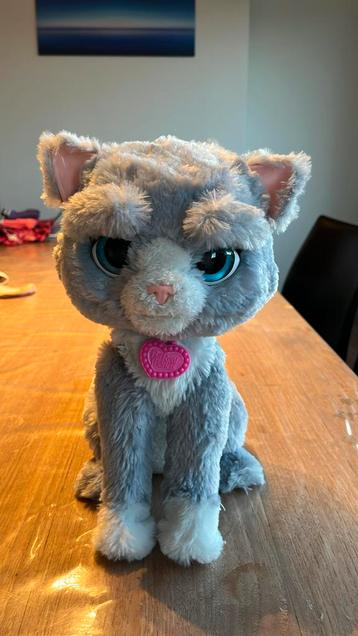 Fur Real friends poes beschikbaar voor biedingen
