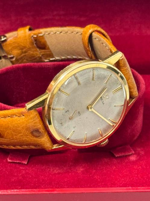 Omega horloge lederen band 18K 1960-1970 33mm kast 23cm tot, Handtassen en Accessoires, Horloges | Antiek, Polshorloge, Omega