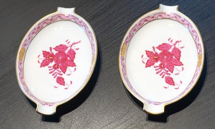 2 Cendriers en porcelaine de Herend peints à la main, Antiquités & Art, Antiquités | Porcelaine, Enlèvement ou Envoi