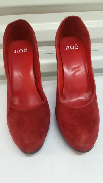 309B* NOE superbes escarpins rouges tout cuir (41)