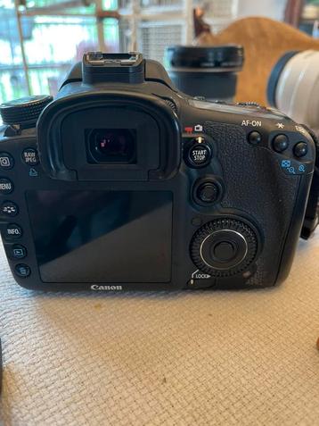 Eos 7 d canon camera met lenzen beschikbaar voor biedingen