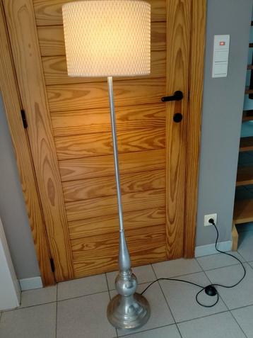Staande lamp, Enlèvement, Utilisé
