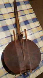 uitheems muziekinstrument, Ophalen