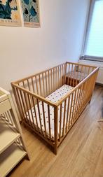 Lit bébé Ikea SNIGLAR bois naturel (hêtre), Kinderen en Baby's, Babywiegjes en Ledikanten, Ophalen, Zo goed als nieuw, Ledikant