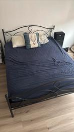 2 persoonsbed + bij passend “ nacht kastje “, Huis en Inrichting, Slaapkamer | Bedden, Ophalen, Gebruikt, Zwart, Tweepersoons