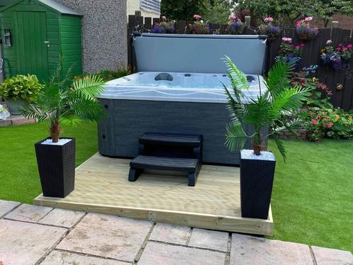 Un jacuzzi luxueux pour 5 personnes à 4999 €., Jardin & Terrasse, Terrasses, Neuf, Enlèvement