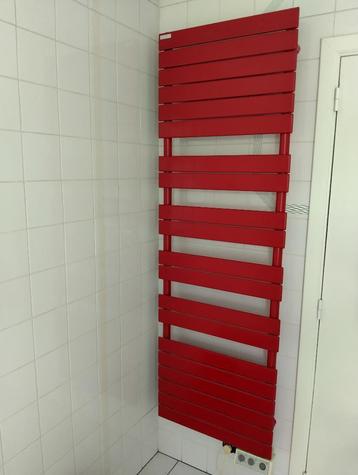 Electrische handdoekradiator / badkamerverwarming beschikbaar voor biedingen