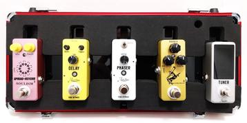 Gitaar effectpedalen / Gitaareffecten + Patch cables beschikbaar voor biedingen