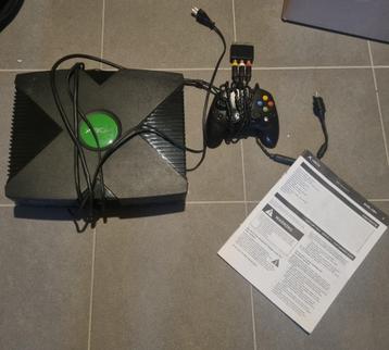 XBOX Console met 1 controller + 3 games