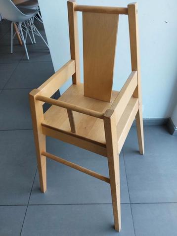 Kinderstoel, peuterstoel, eetstoel beschikbaar voor biedingen
