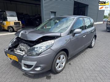 Renault Scénic 1.6 Dynamique beschikbaar voor biedingen