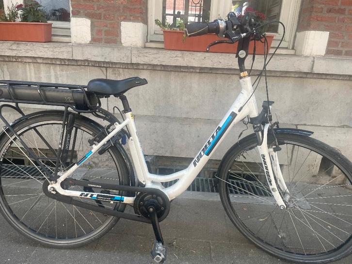 Elektrische dames fiets-NORTA, Fietsen en Brommers, Elektrische fietsen, Gebruikt, Overige merken, 51 tot 55 cm, Minder dan 30 km per accu