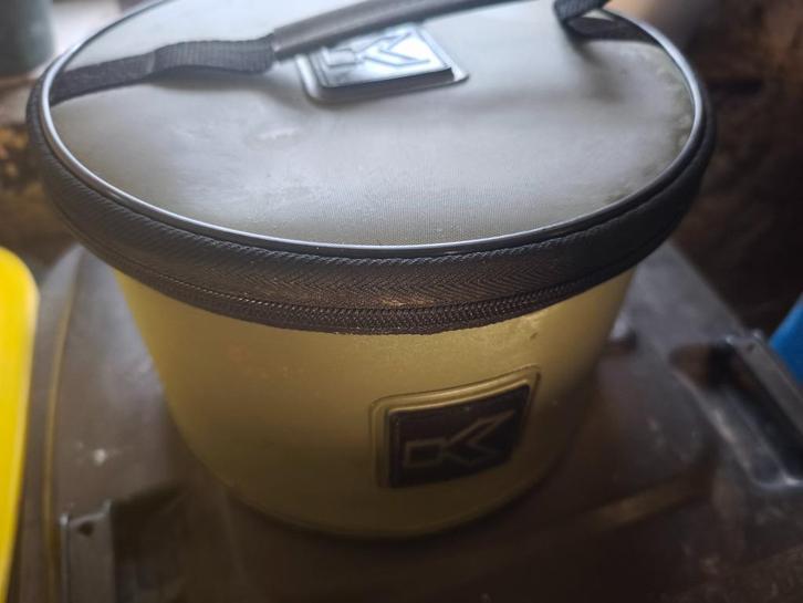 Rouleau seau support de kit, Watersport en Boten, Hengelsport | Algemeen, Zo goed als nieuw, Overige typen, Ophalen