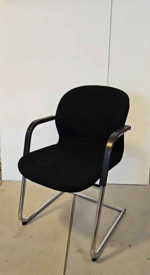Wilkhahn FS 212/5 vintage zwarte designstoel (jaren 80), Huis en Inrichting, Stoelen, Gebruikt, Eén, Metaal, Stof, Zwart, Ophalen of Verzenden