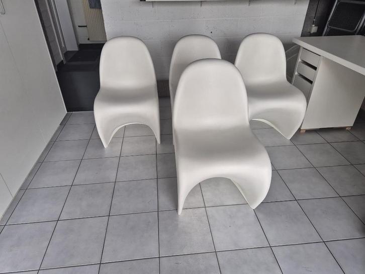 Vitra Panton Chair design stoel wit 4 stuks, Huis en Inrichting, Stoelen, Zo goed als nieuw, Vier, Kunststof, Wit, Ophalen