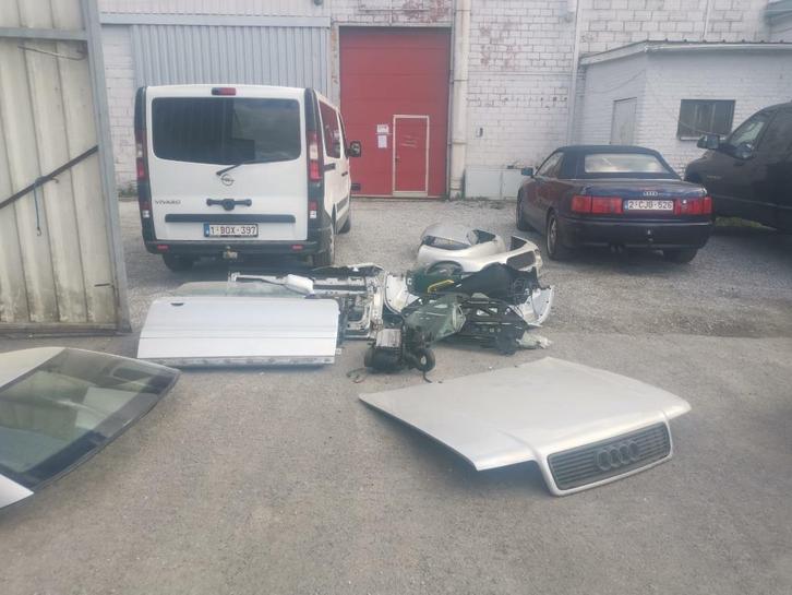 Audi 80 cabriolet motorkap, Auto diversen, Tuning en Styling, Ophalen