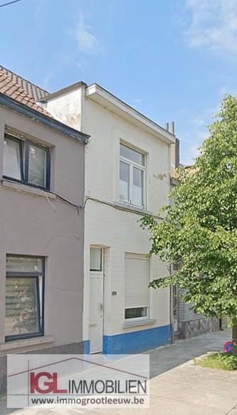 Huis te koop in Anderlecht disponible aux enchères