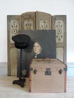 Oude hoedenkoffer met initialen, Antiek en Kunst, Antiek | Woonaccessoires, Ophalen of Verzenden