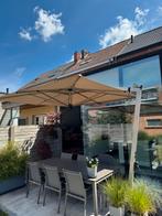 Tuinparasol 2.80 m op 2.80 m met stenen voet, Tuin en Terras, Ophalen