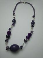 1970's ketting LDADPR met paarse kraaltjes, Handtassen en Accessoires, Kettingen, Kunststof, Verstelbaar, Paars, Nieuw