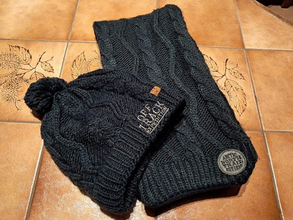 Ensemble bonnet et écharpe Kiabi, Enfants & Bébés, Kiabi, Garçon, Enlèvement ou Envoi, Comme neuf