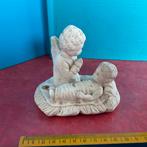 Oude engel met jezus.in gips. Modele déposé 101, Ophalen of Verzenden