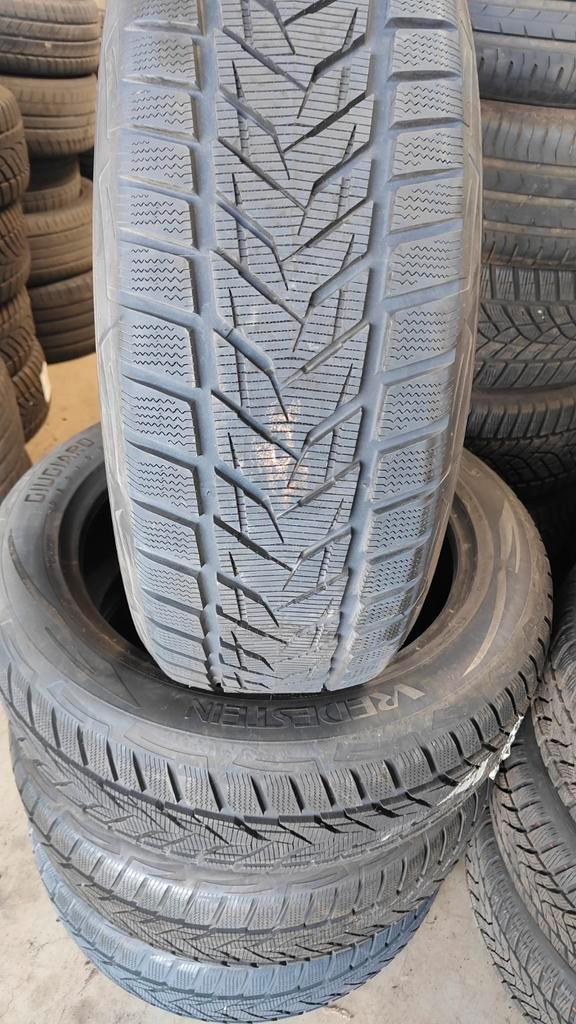 235/55 R19 Vredestein winterbanden 80€ per stuk met plaatsen, Auto diversen, Autosport-onderdelen, Zo goed als nieuw, Ophalen of Verzenden