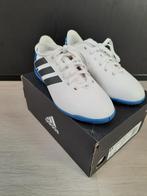 Voetbalschoenen Adidas nieuw maat 33 + voetbalkousen nieuw, Kinderen en Baby's, Ophalen, Adidas, Sportschoenen, Nieuw