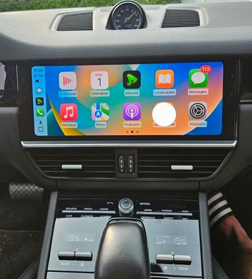 Porche FullScreen Carplay beschikbaar voor biedingen