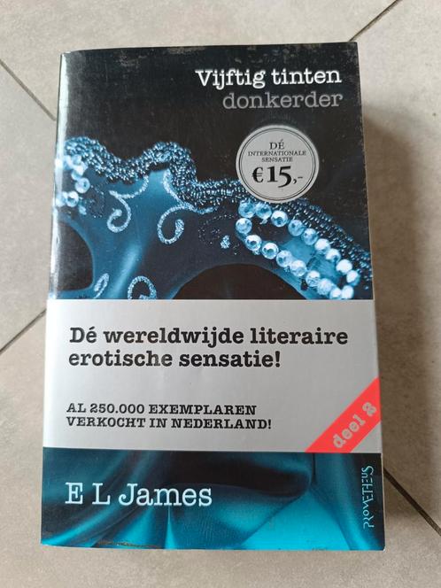 E.L. James - Vijftig tinten donkerder, Livres, Littérature, Comme neuf, Amérique, Enlèvement