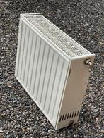 radiator type 33 met voor- en bovendeco-grillbevestiging, Doe-het-zelf en Bouw, Ophalen, Gebruikt, Radiator