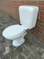 Toilet met Geberit spoelbak, Ophalen, Gebruikt, Steen, Toilet