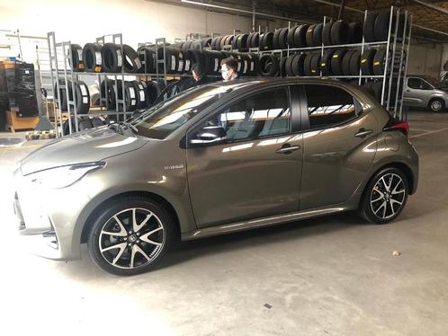 te koop wegens verhuizing buitenland, Auto's, Toyota, Particulier, Yaris, ABS, Achteruitrijcamera, Adaptieve lichten, Adaptive Cruise Control