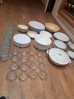 Veel wit / ecru servies en glazen, Antiek en Kunst, Ophalen