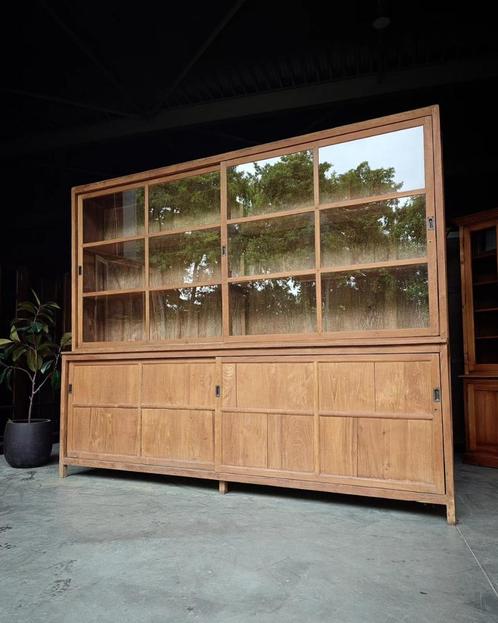 Antieke Schoolkast | Oude winkelkast | Vitrinekast #2110, Antiek en Kunst, Antiek | Meubels | Kasten