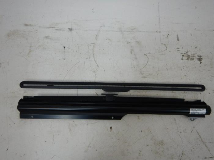 Zonnescherm elektrisch links-achter Audi Q5 (22740101), Auto-onderdelen, Interieur en Bekleding, Gebruikt, Ophalen